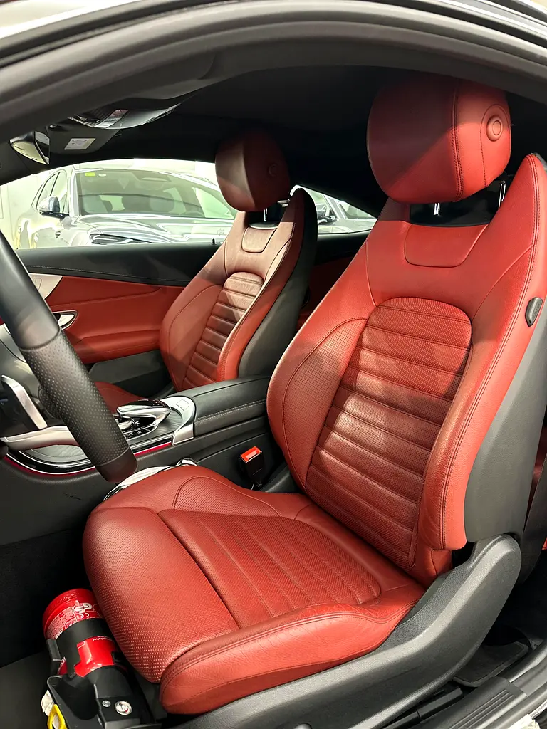 Mercedes C200 2020 Coupe gcc - Image 12