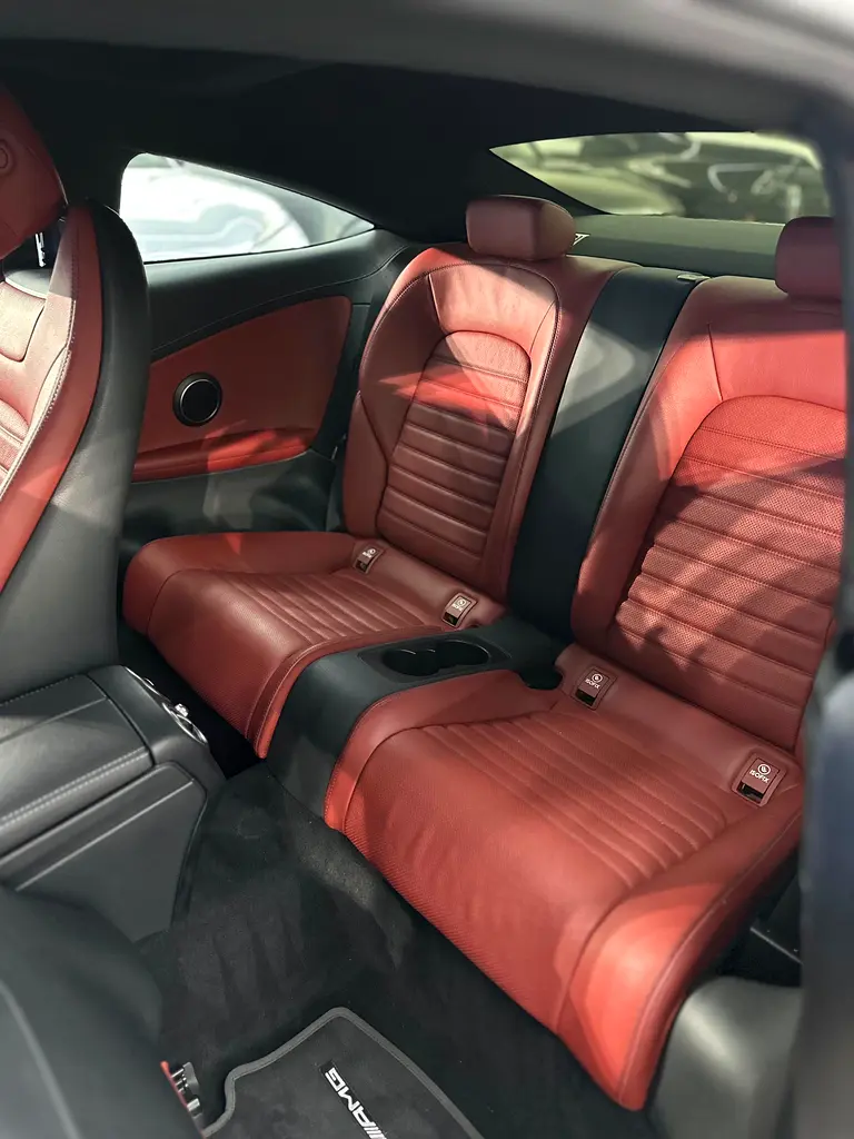 Mercedes C200 2020 Coupe gcc - Image 14