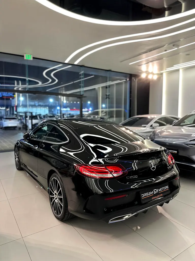 Mercedes C200 2020 Coupe gcc - Image 5