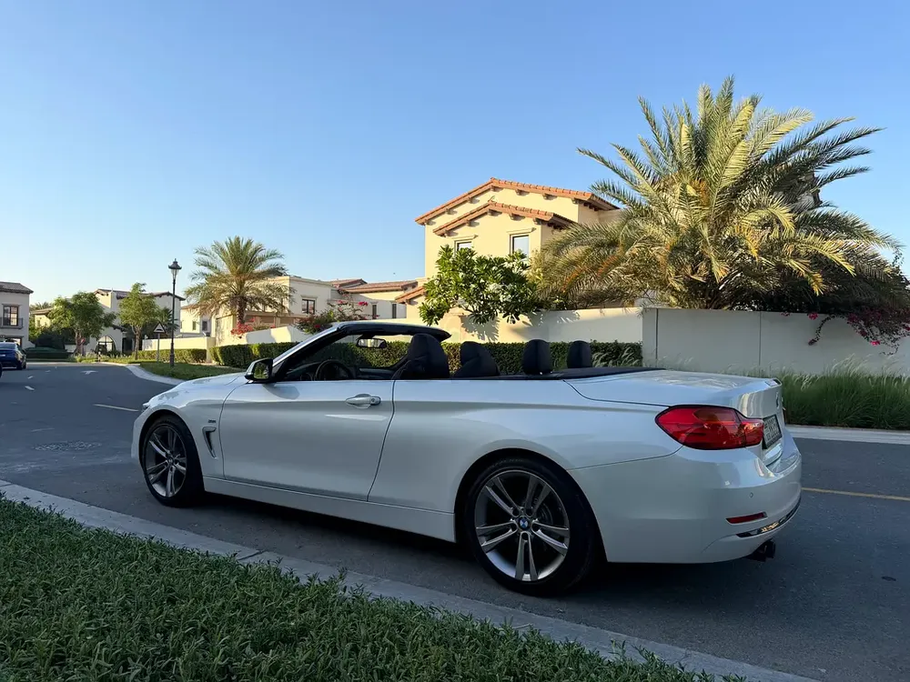 BMW 4-Series 420i Convertible 2017 GCC Specs - Image 6