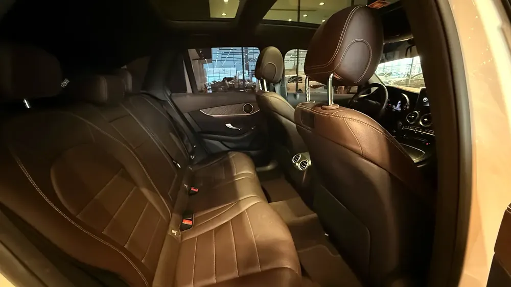 GCC Specs Mercedes-Benz GLC 250 AMG 4MATIC 2018 - - Full Service History -2 Free Services - Image 12