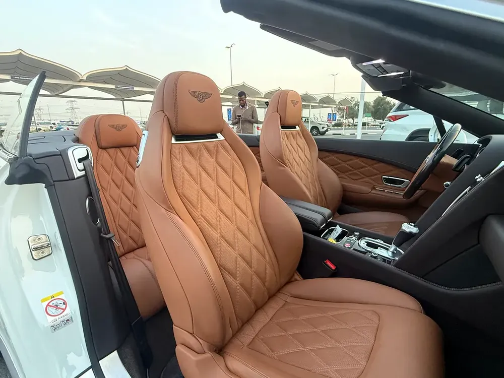 BENTLEY CONTINENTAL GTC SPEED - W12 - 2014 - 40,000 kms - FULL OPTION - JAPANESE SPEC - Image 11
