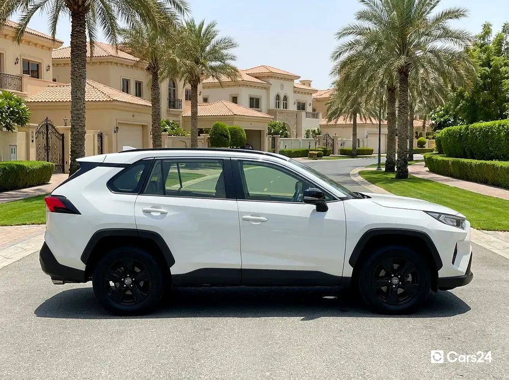 AED 1,219/month | 0 DP | Free 3 Months Warranty | Service History | 30 Day Return | TOYOTA RAV4 2021 - Image 5