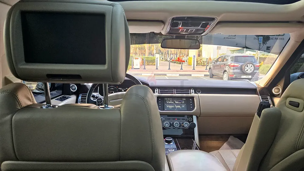 Land Rover Range Rover Vogue Supercharged 2016 GCC Specs - Image 5
