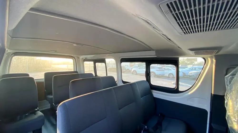 Standard Roof 15 Seater 2.5L Diesel RWD Model 2026 - Image 15