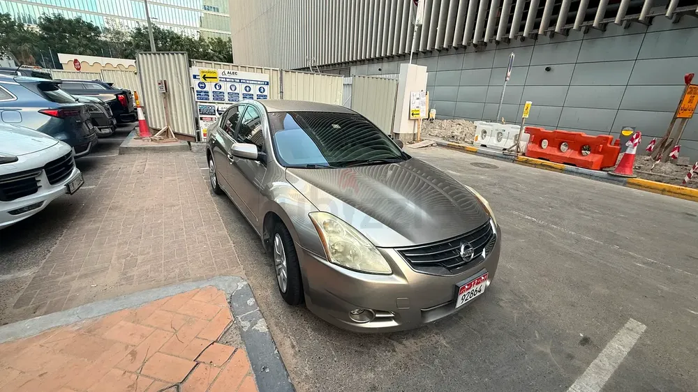 Nissan Altima S 2012 GCC Specs - Well Maintained - Image 5