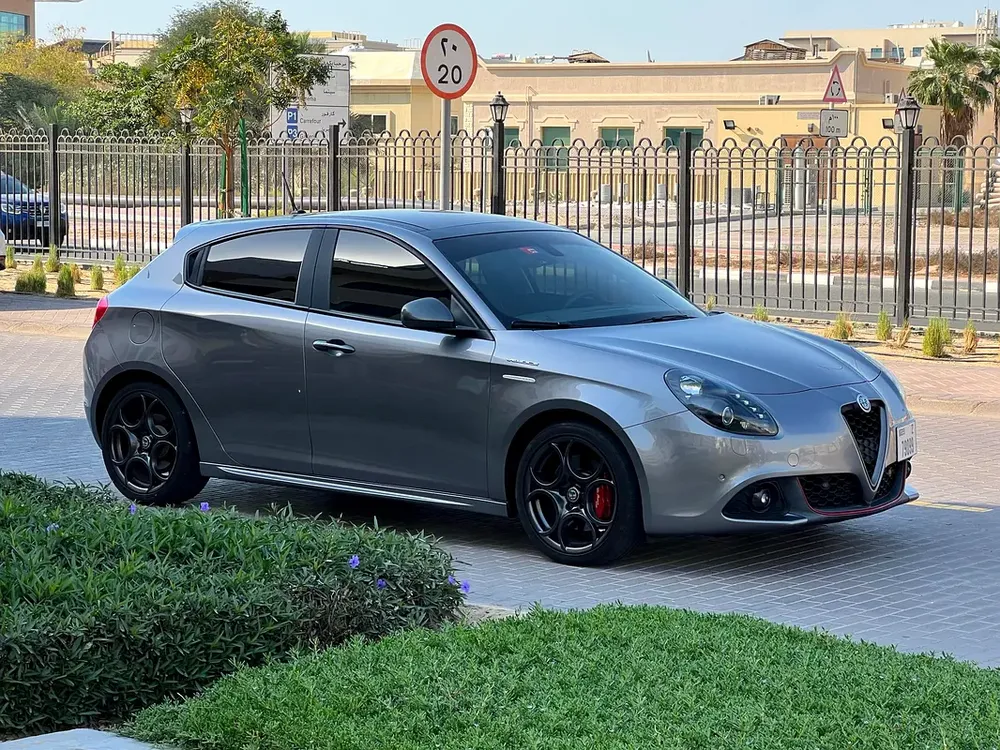 Alfa Romeo Giulietta Veloce - GCC not negotiable - Image 8