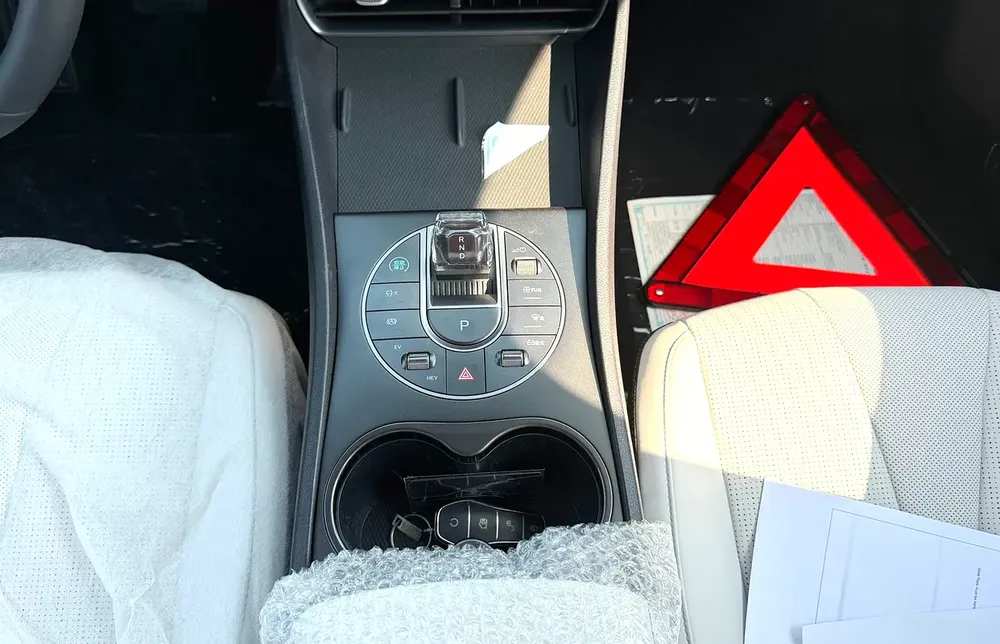 BYD Seal 05 DM-i 2025 - Image 17