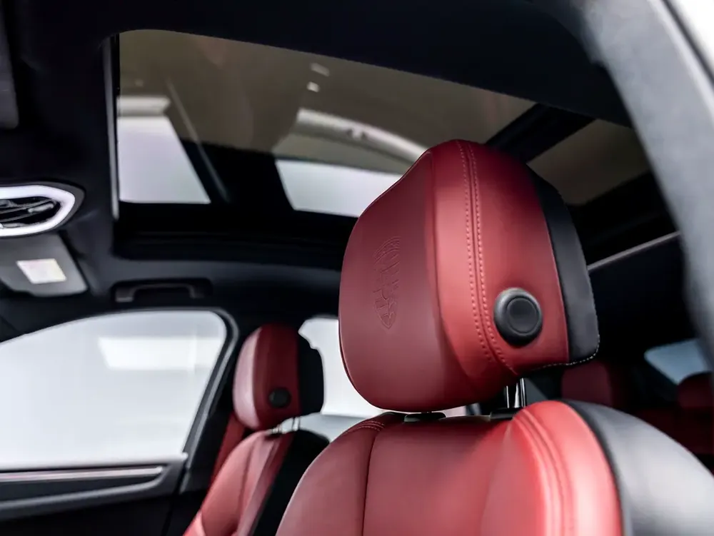 SUMMER STARTS NOW | EXCLUSIVE DEAL BY BLACKLINE, 2023 Porsche Macan, Porsche Warranty, GCC - Image 18