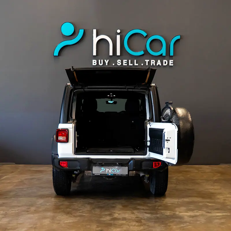 AED 2,490 P.M • 0% Downpayment • Jeep Wrangler Sport Unlimited • 1 Year Warranty - Image 4
