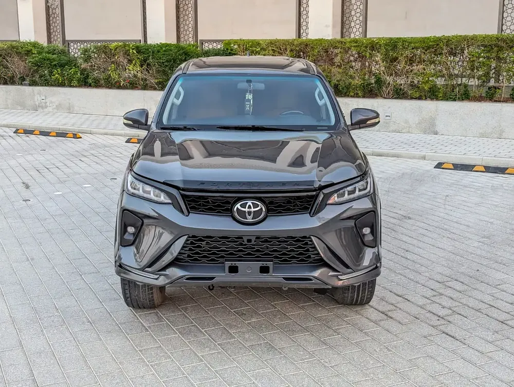 TOYOTA FORTUNER 2018 FACELIFTED 2025 V4 2.7L GCC IN EXCELLENT CONDITION - Image 18
