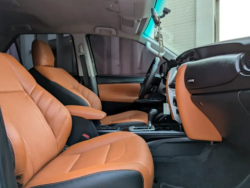 TOYOTA FORTUNER 2018 FACELIFTED 2025 V4 2.7L GCC IN EXCELLENT CONDITION - Image 7
