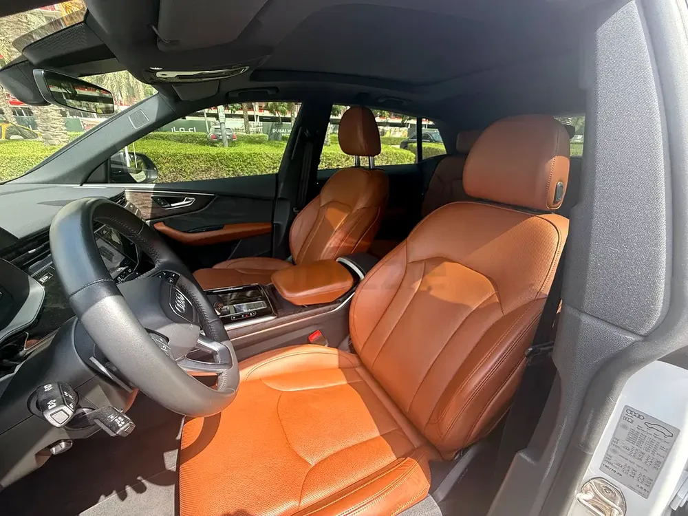 Audi Q8 55 TFSI quattro S line 2020 | GCC Specs | Pristine Condition - Image 13