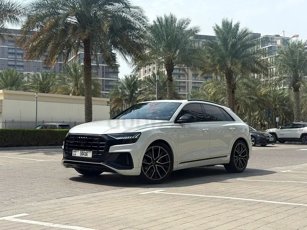 Audi Q8 55 TFSI quattro S line 2020 | GCC Specs | Pristine Condition - Image 4