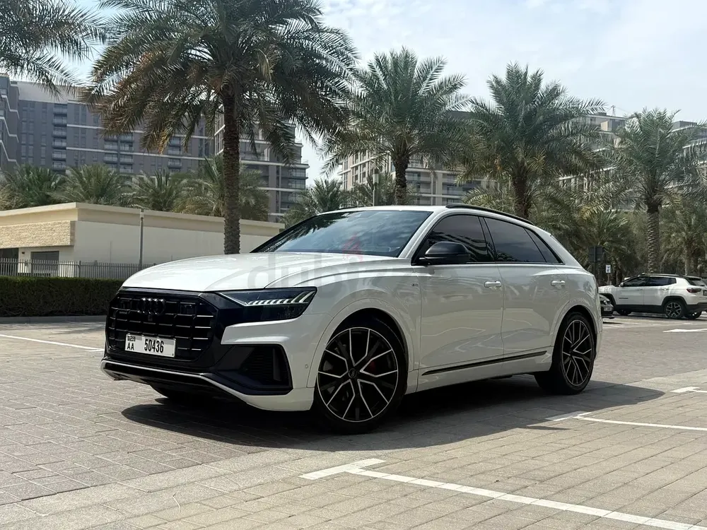 Audi Q8 55 TFSI quattro S line 2020 | GCC Specs | Pristine Condition - Image 5