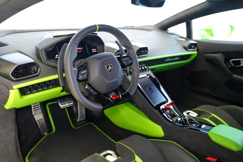 HURACAN TECNICA  LP640 2 | CARBON INTERIOR | ALCANTARA SEAT | TWO TONE INTERIOR | WARRANY AVAILABLE - Image 14