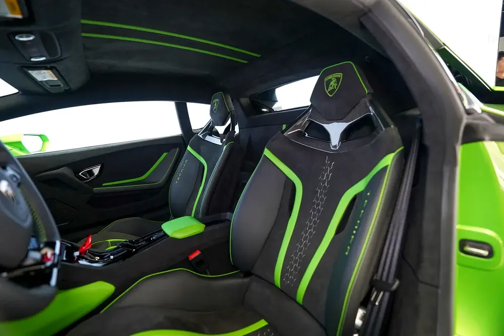 HURACAN TECNICA  LP640 2 | CARBON INTERIOR | ALCANTARA SEAT | TWO TONE INTERIOR | WARRANY AVAILABLE - Image 15