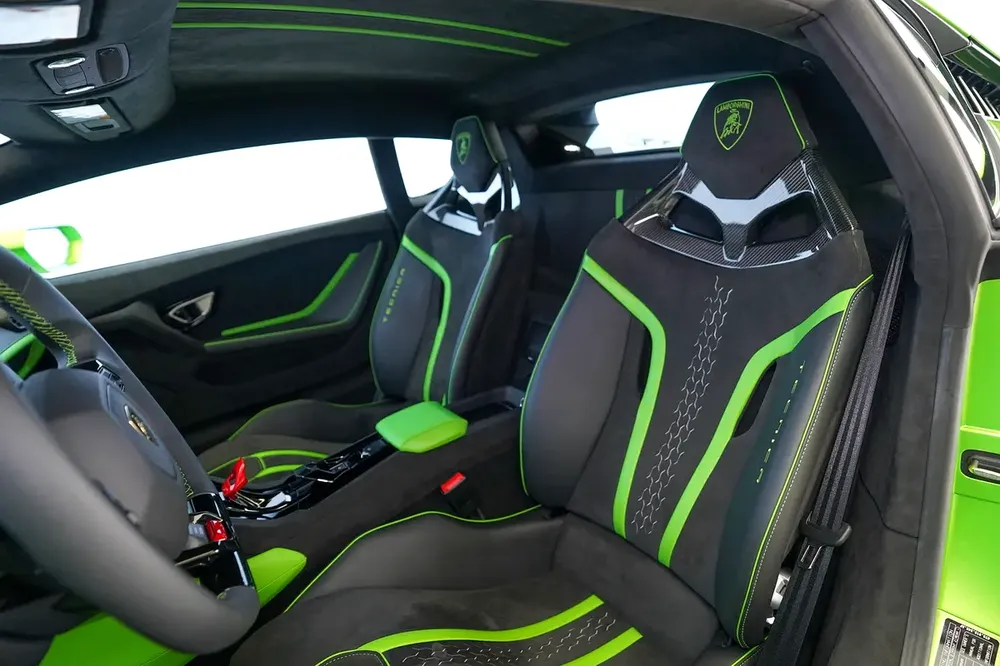 HURACAN TECNICA  LP640 2 | CARBON INTERIOR | ALCANTARA SEAT | TWO TONE INTERIOR | WARRANY AVAILABLE - Image 9