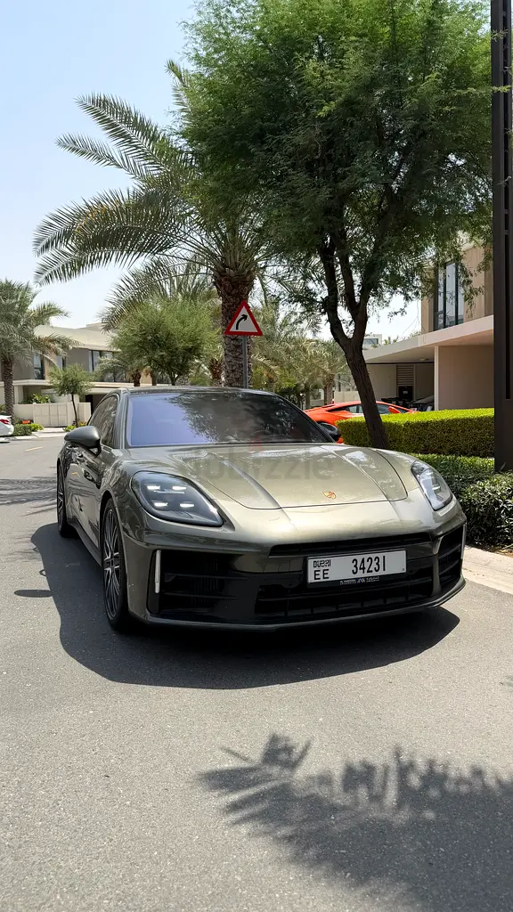 Porsche Panamera GCC first owner - Image 10