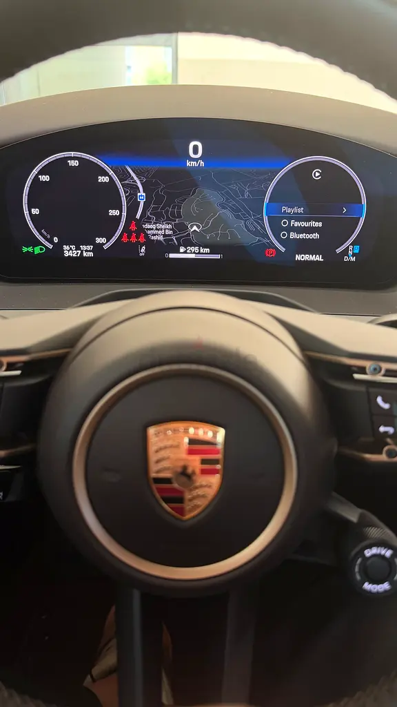 Porsche Panamera GCC first owner - Image 12