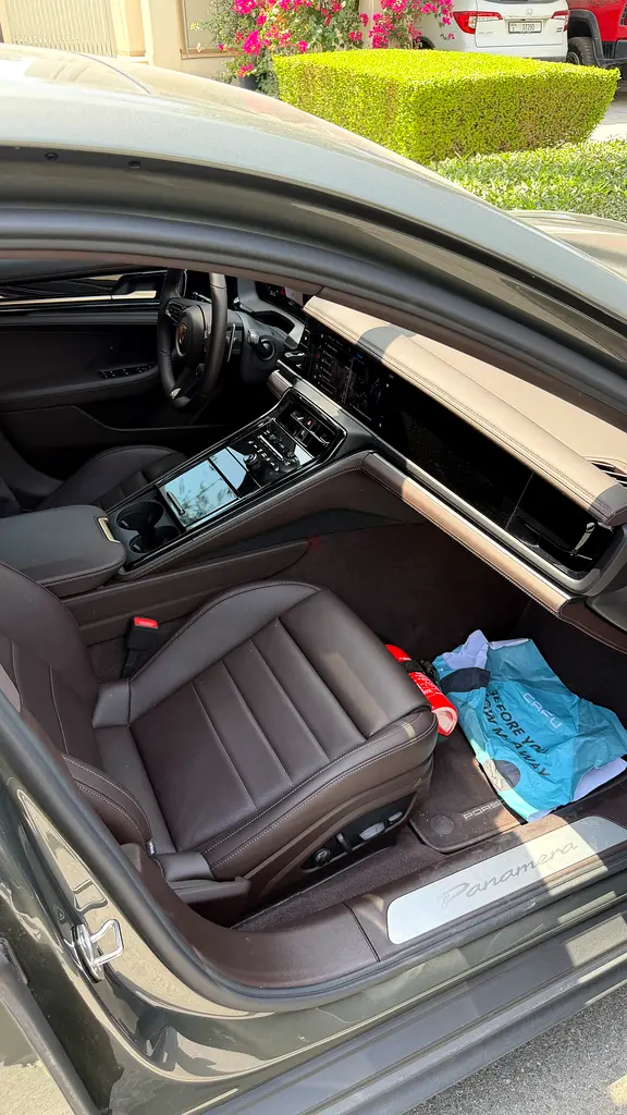 Porsche Panamera GCC first owner - Image 4