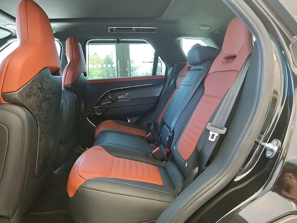 Land Rover Range Rover Sport SV P635 2026 - Brand New - Export Offer - Image 7
