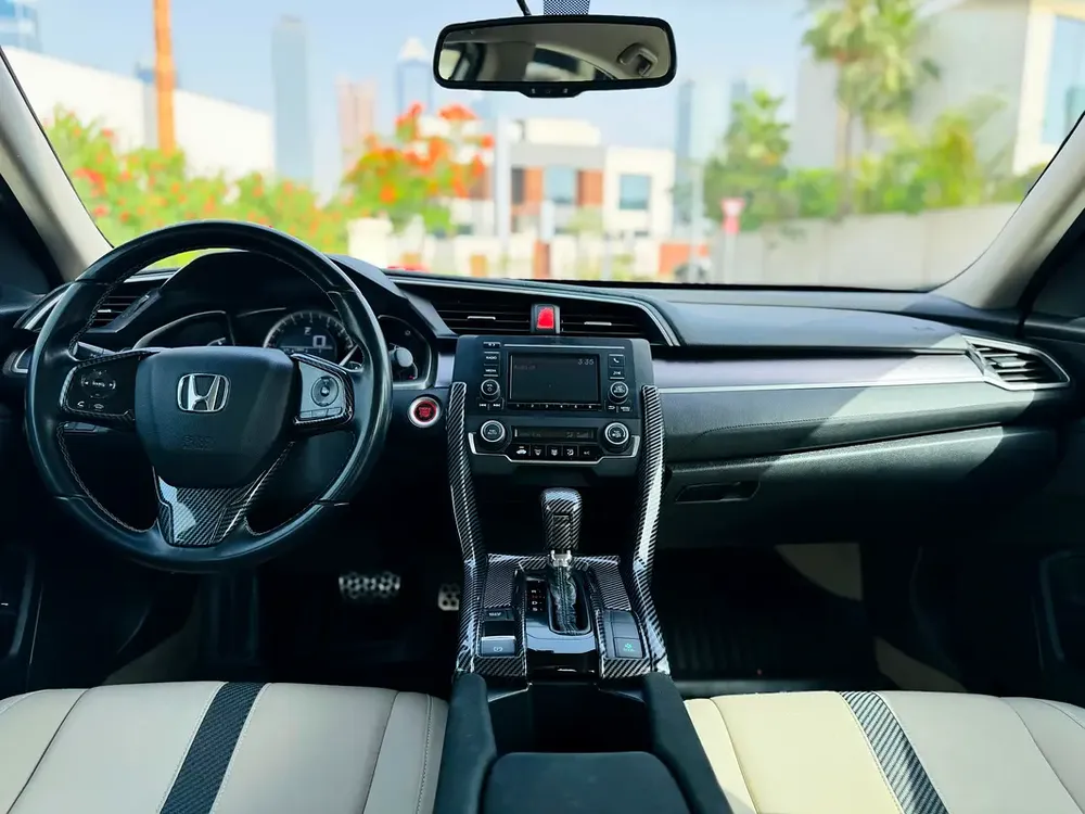 Honda Civic LX Sport 2019 - GCC Specs - Excellent Condition! - Image 18