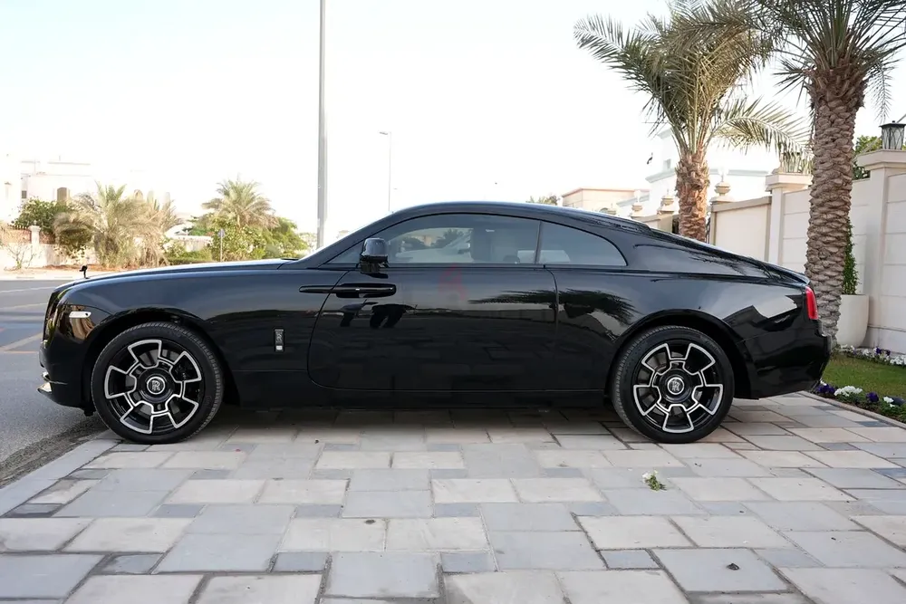 Rolls Royce Wraith Black Badge - Image 4