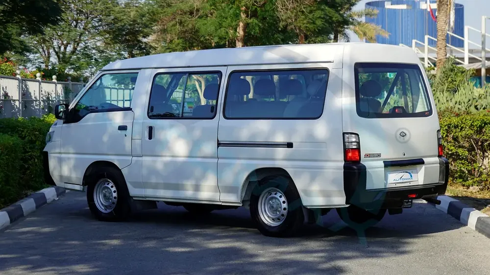 2025 CMC D260 Window Van 2.4L RWD GCC 0Km With 3 Years Or 100,000 Km Warranty - Image 5