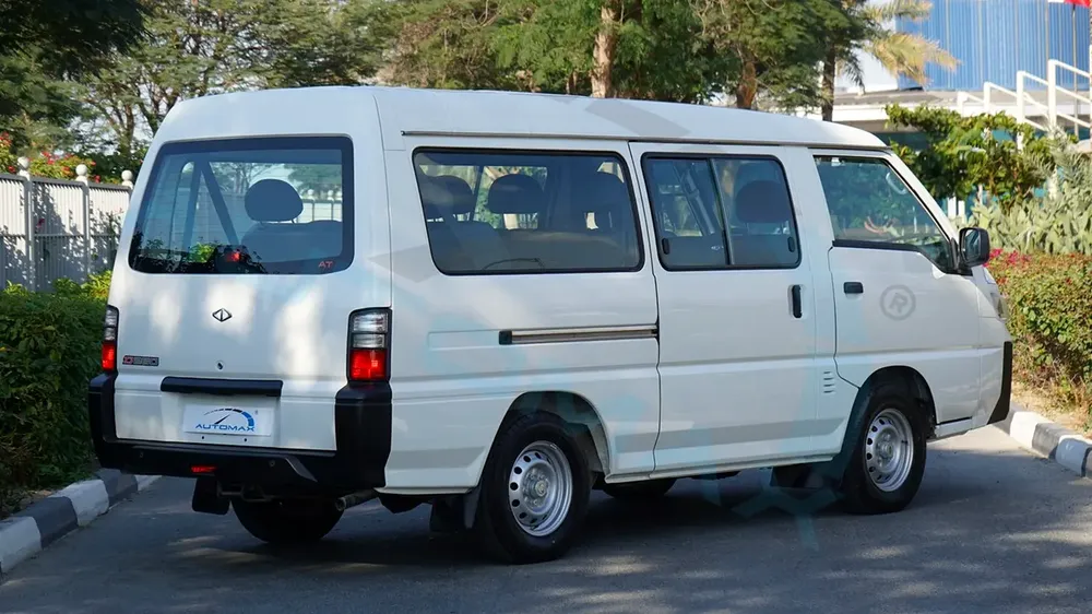 2025 CMC D260 Window Van 2.4L RWD GCC 0Km With 3 Years Or 100,000 Km Warranty - Image 7