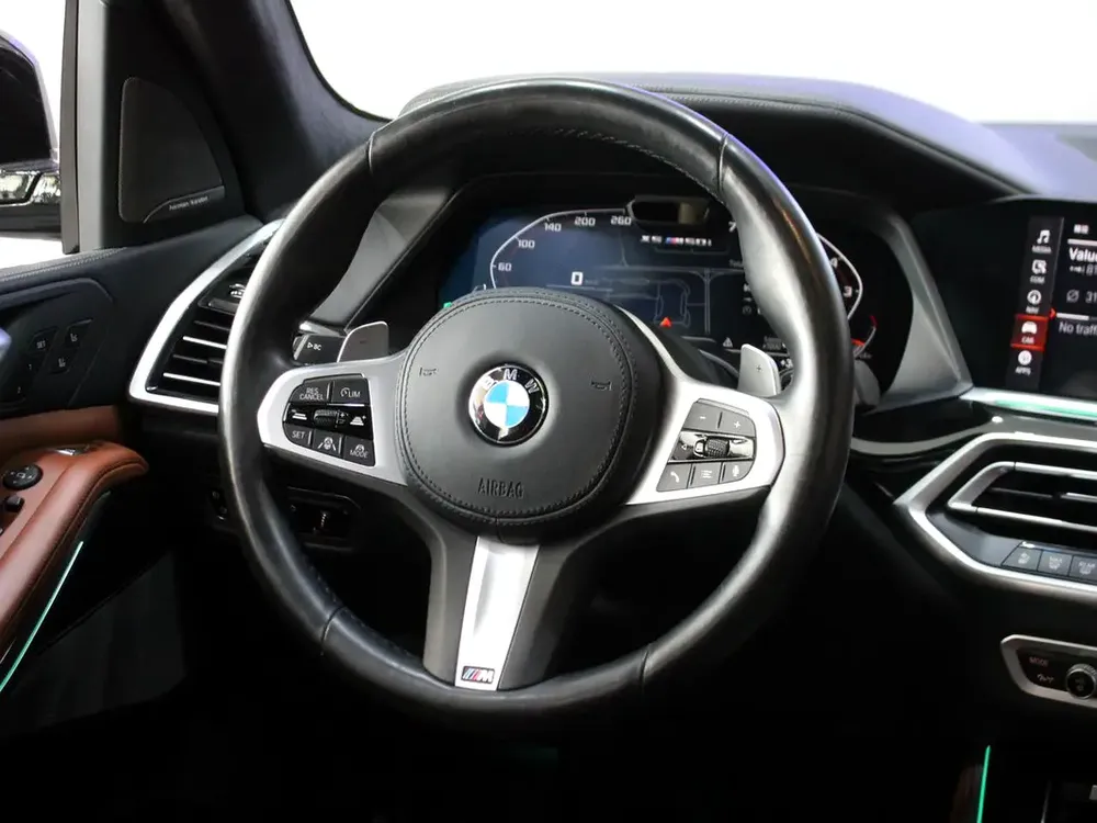 2021 - BMW X5 M50i V8 for 199,000.00 AED - Image 16