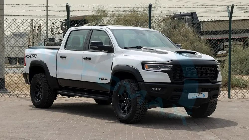 ( Only For Export ) 2025 /2025 RAM 1500 RHO HURRICANE H.O 3.0TT GCC BRAND NEW - Image 4