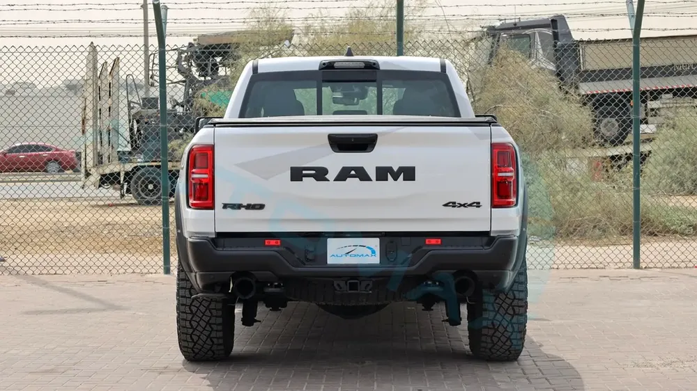 ( Only For Export ) 2025 /2025 RAM 1500 RHO HURRICANE H.O 3.0TT GCC BRAND NEW - Image 6