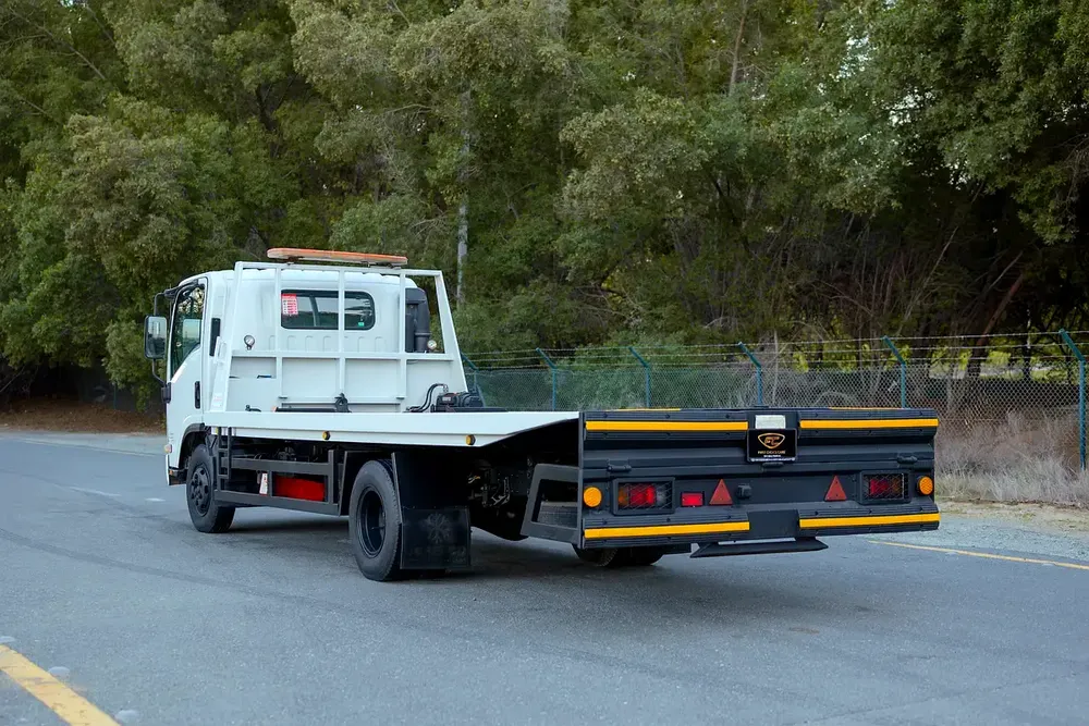 Isuzu Reward NPR Recovery | GCC Specs | Ref#I01552 - Image 4