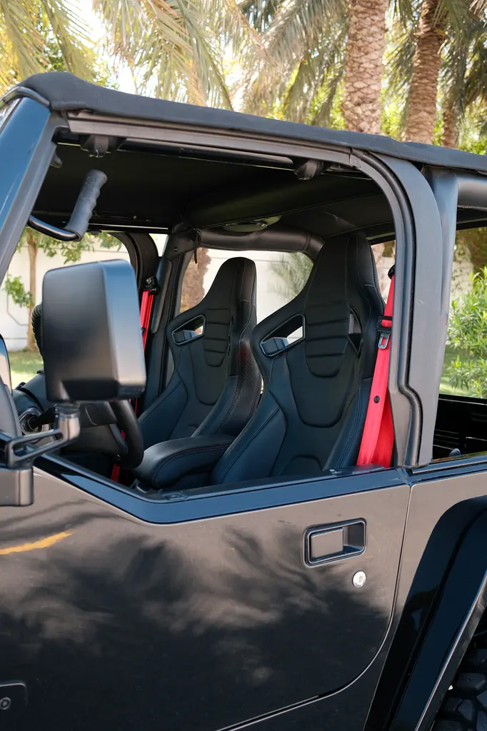 IMMACULATE, FULLY RESTORED, JEEP WRANGLER TJ - Image 5