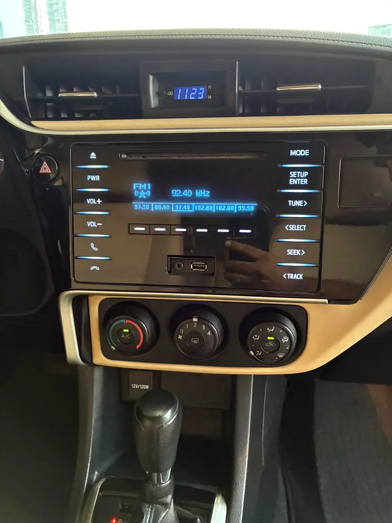 2019 Toyota Corolla SE 1.6 GCC Specs - Image 13