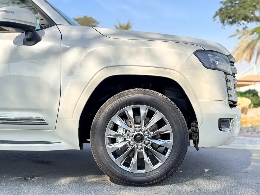 GXR TWIN TURBO / 2026 / 3 YEARS WARRANTY / FULL OPTION - Image 8