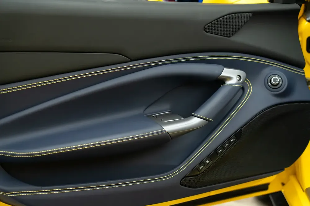 FERRARI | F8 SPIDER | 2023MY | MINT CONDITION | SERVICE CONTRACT - Image 15