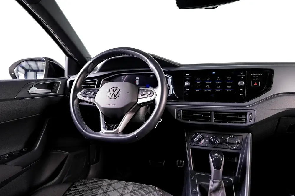 Volkswagen Tiago -R Line - Black Pack - Image 13