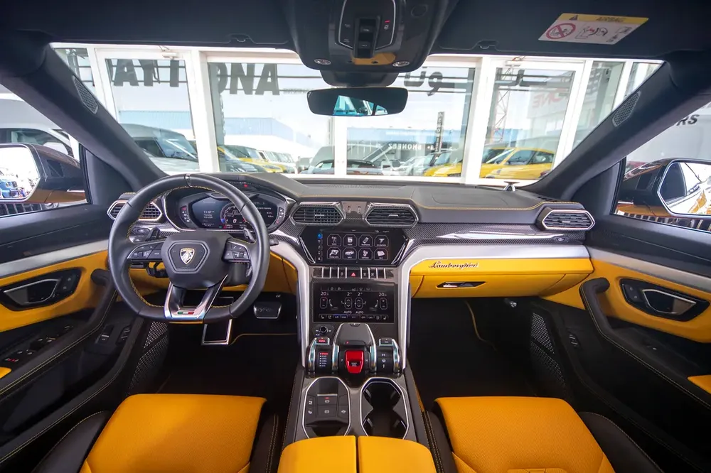Lamborghini Urus  | 2021 | 13,500Km | Under warranty - Image 11