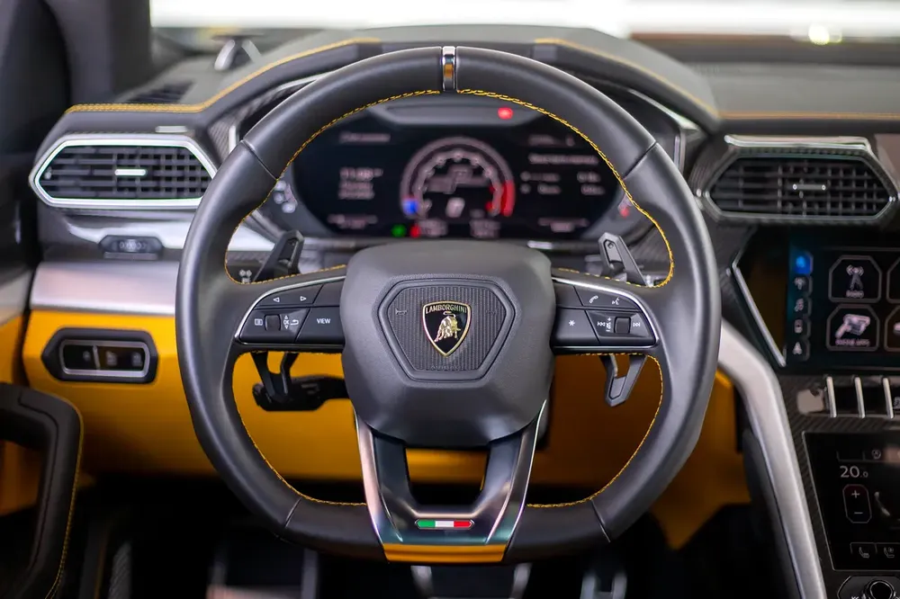 Lamborghini Urus  | 2021 | 13,500Km | Under warranty - Image 12