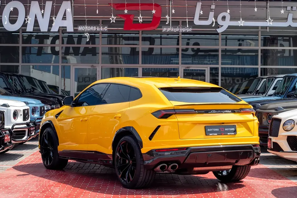 Lamborghini Urus  | 2021 | 13,500Km | Under warranty - Image 4
