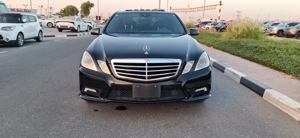Mercedes-Benz E-Class E 550 | 2011 | Japanese Specs | V8 Engine | Pristine Condition - Image 10