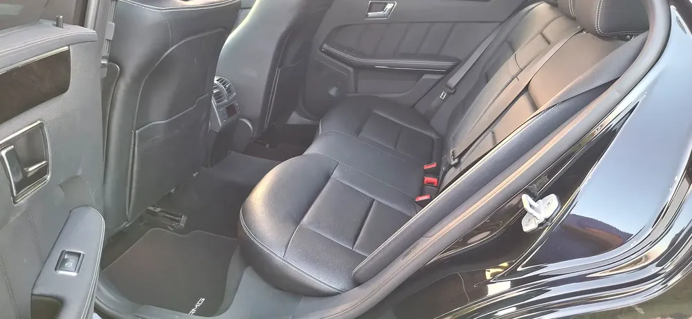 Mercedes-Benz E-Class E 550 | 2011 | Japanese Specs | V8 Engine | Pristine Condition - Image 15