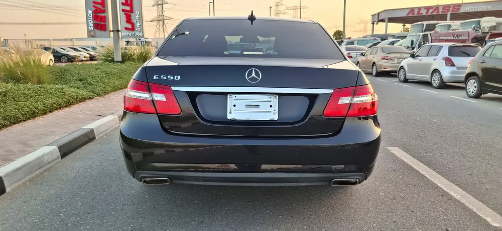 Mercedes-Benz E-Class E 550 | 2011 | Japanese Specs | V8 Engine | Pristine Condition - Image 5