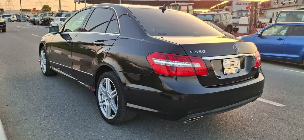 Mercedes-Benz E-Class E 550 | 2011 | Japanese Specs | V8 Engine | Pristine Condition - Image 6