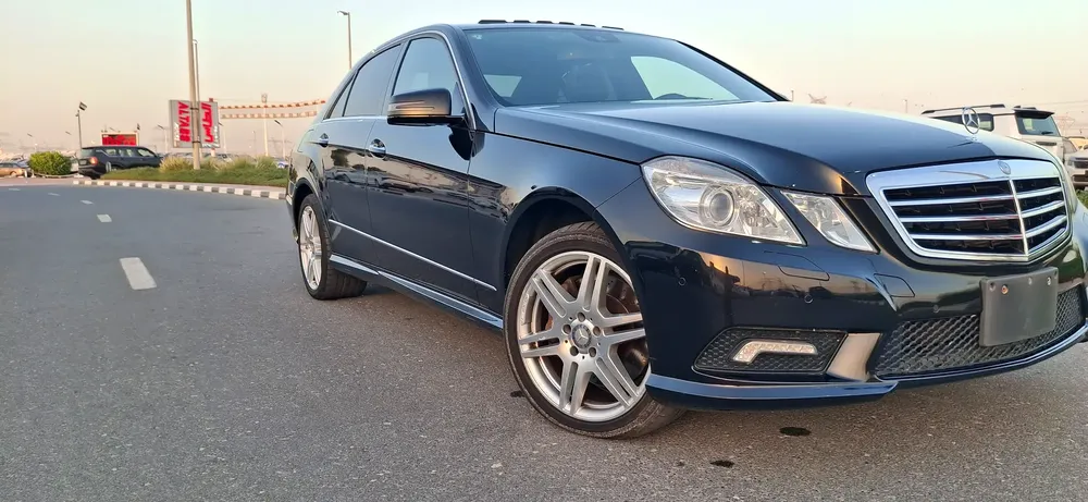 Mercedes-Benz E-Class E 550 | 2011 | Japanese Specs | V8 Engine | Pristine Condition - Image 9