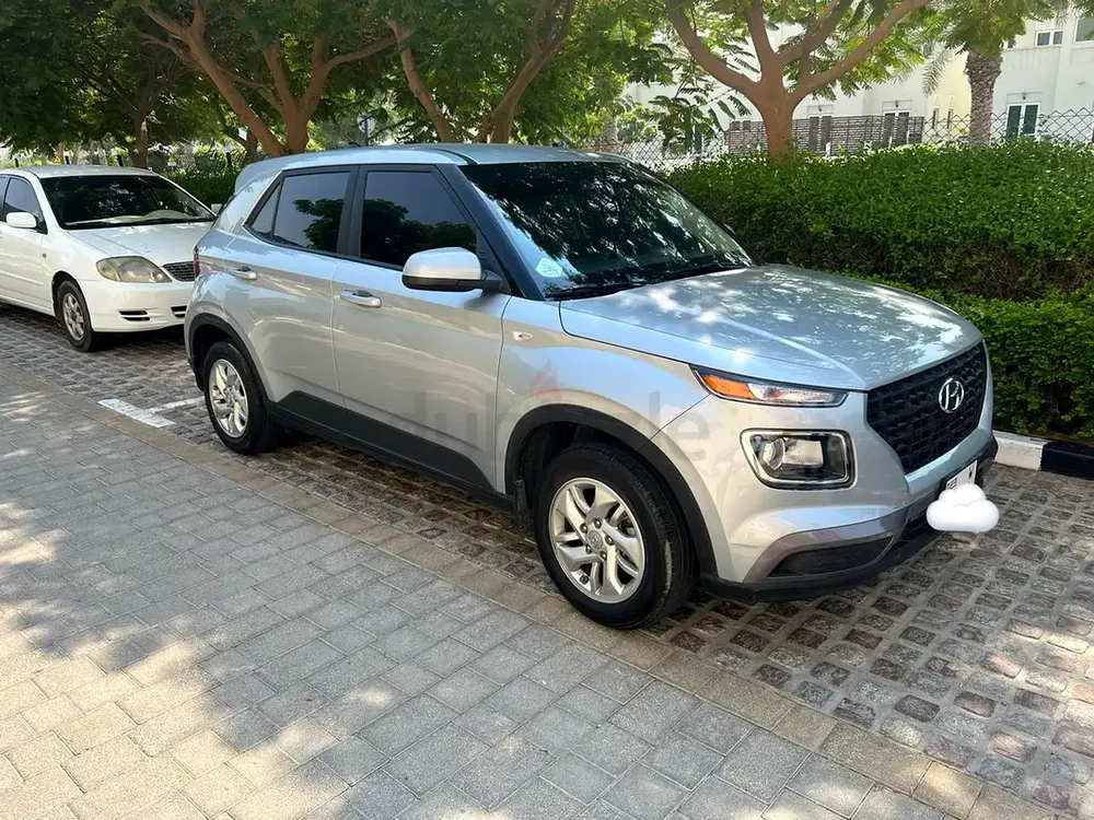 Urgent Sale - Hyundai Venue 2022 for Sale – Excellent Condition - Image 5