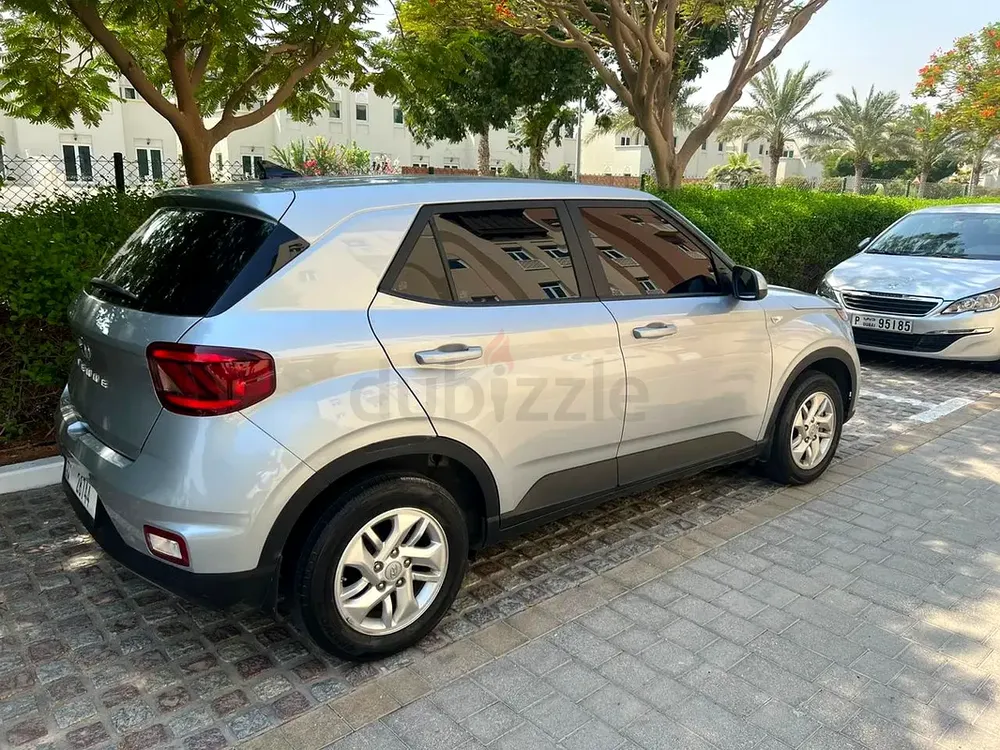 Urgent Sale - Hyundai Venue 2022 for Sale – Excellent Condition - Image 6