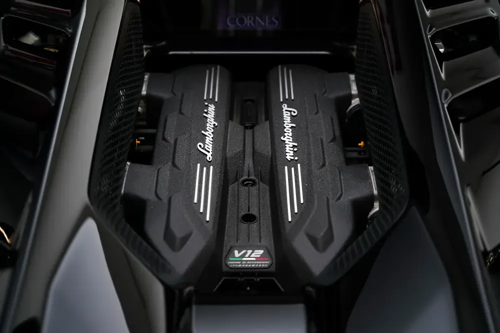 2024 LAMBORGHINI REVUELTO - Image 16